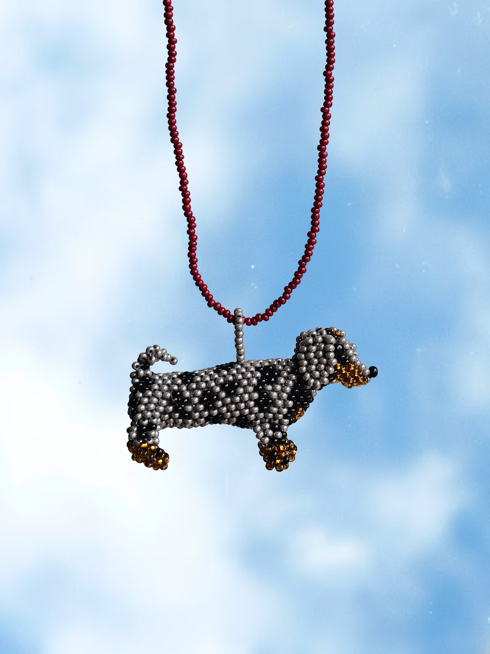 Perrito Salchicha Gris en Mostacilla